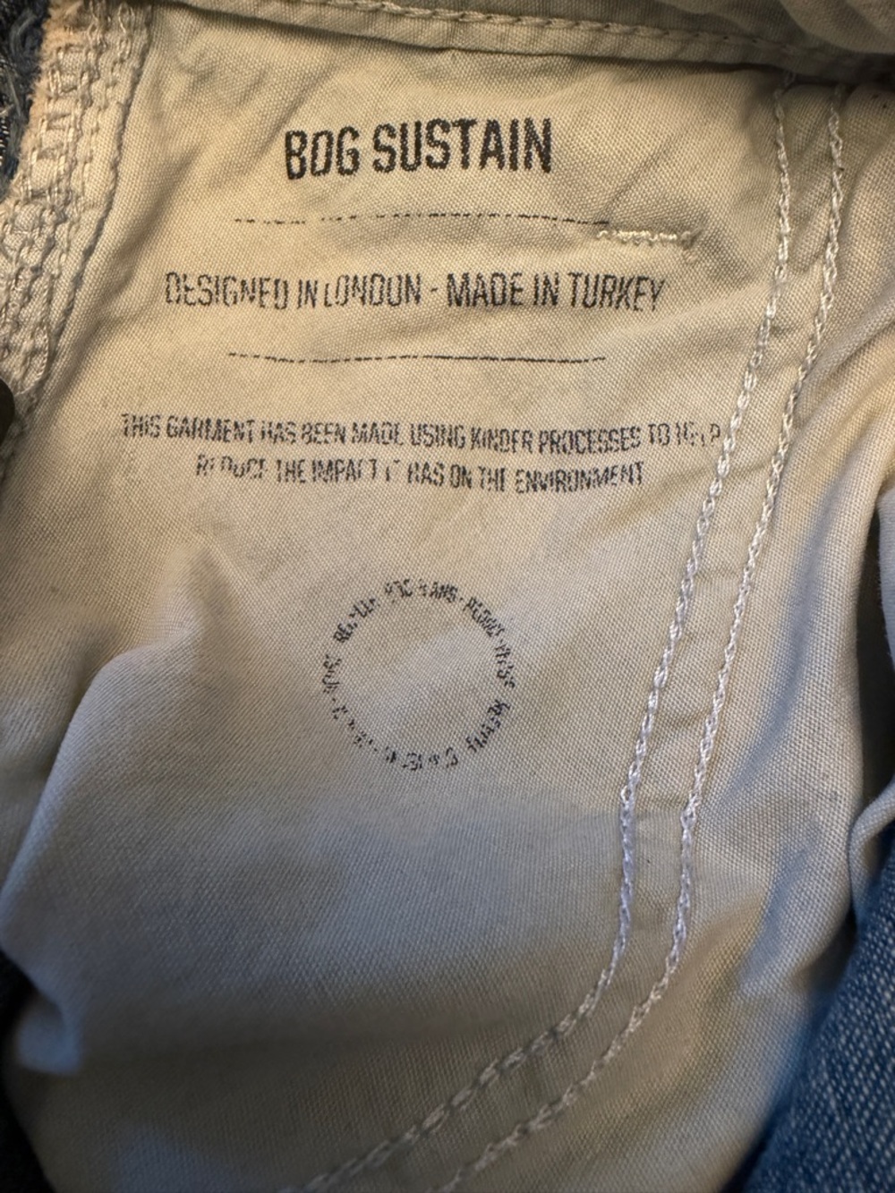 BDG Wide Leg Cargo Jeans in Blue with Tan Patch Pockets - Picture 7 of 11